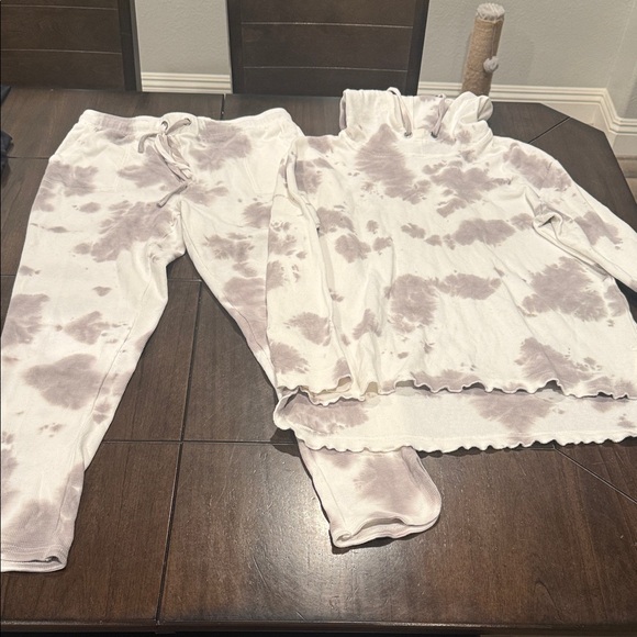 Jane and Delancey Pants - Jane and Delancey tie dye knit top and sweatpants set